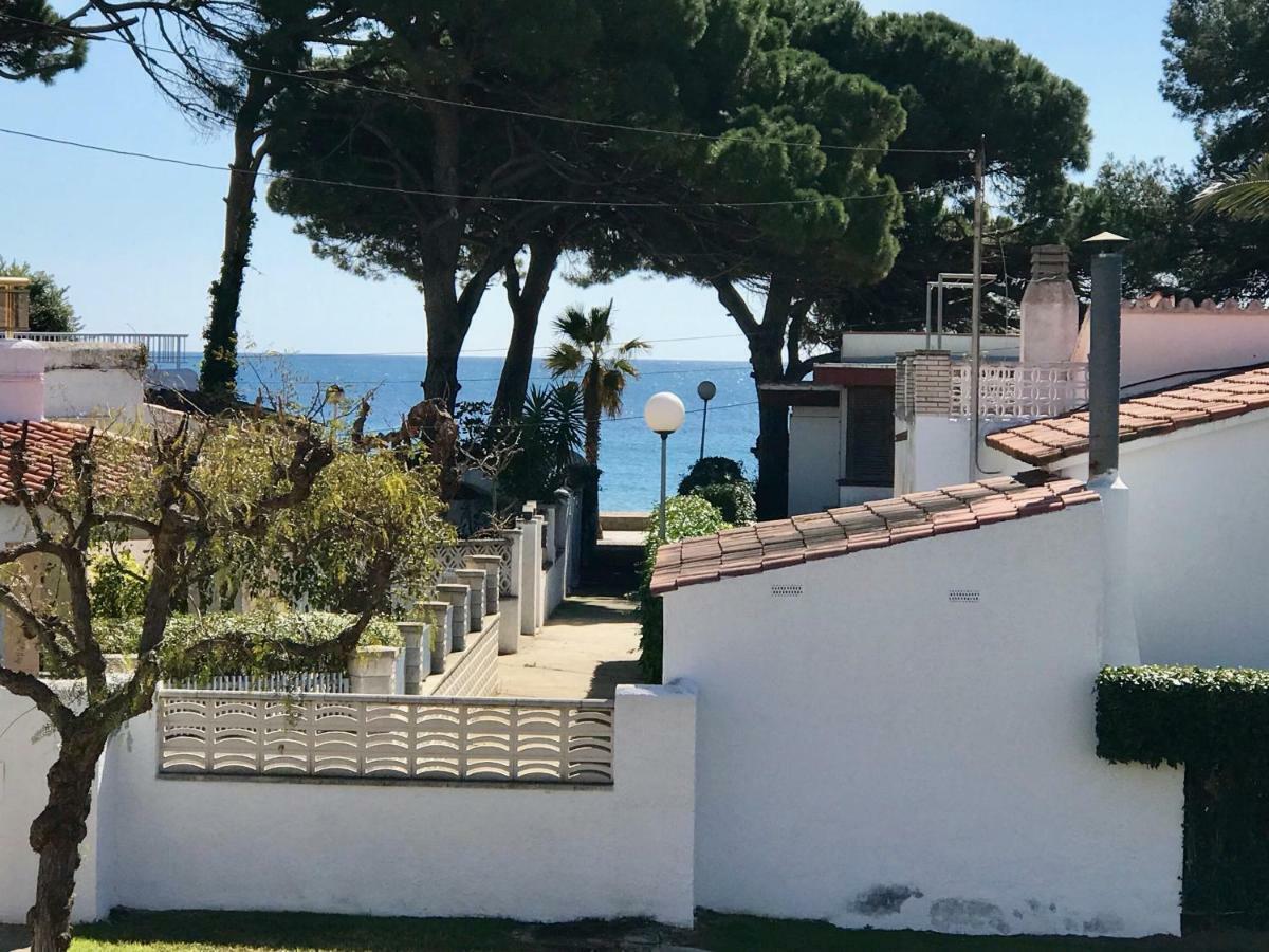Residencia Beach Кембрилс Екстериор снимка